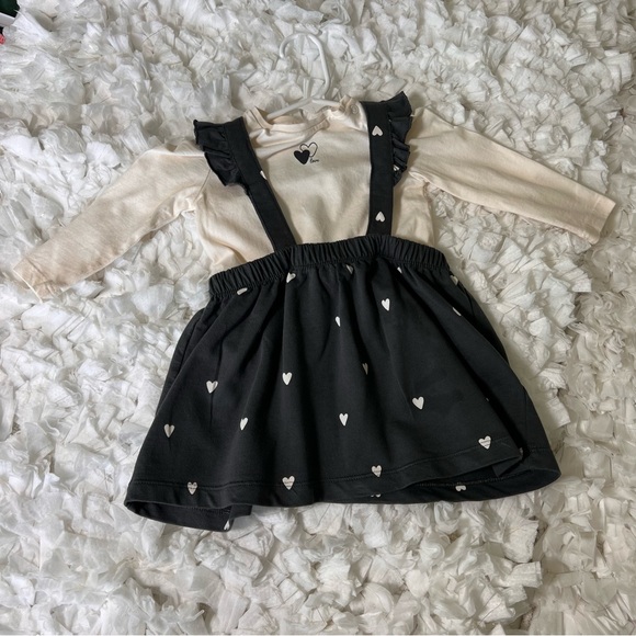 H&M 2-piece Printed Set Round Neck Long Sleeve  SIZE 9M - Picture 4 of 17